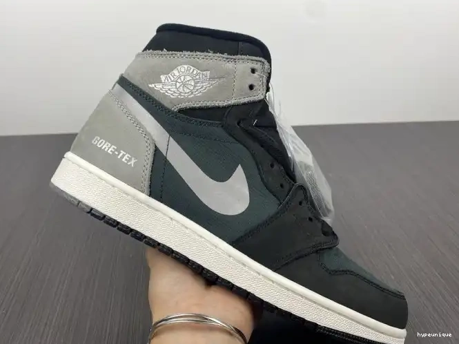 HYPE Black Jordan Gore-Tex High Particle 1 Element Retro Grey DB2889-001 0610